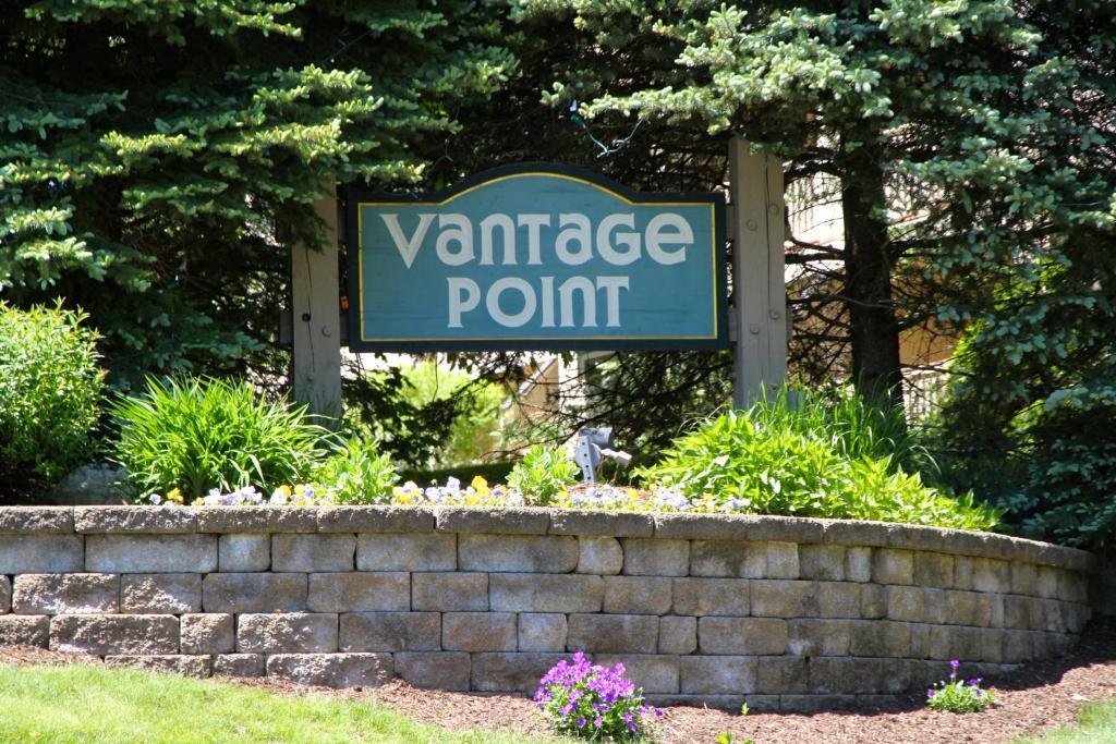 Vantage Point Villas At Stratton Mountain Resort Exterior photo
